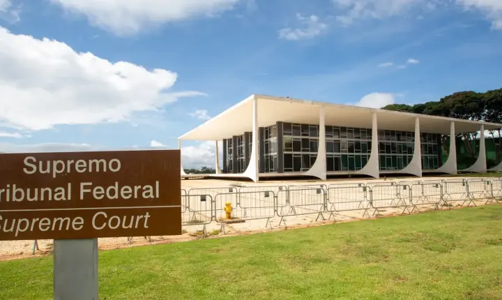 Ex-ministros do STF pedem apuração rigorosa da 
